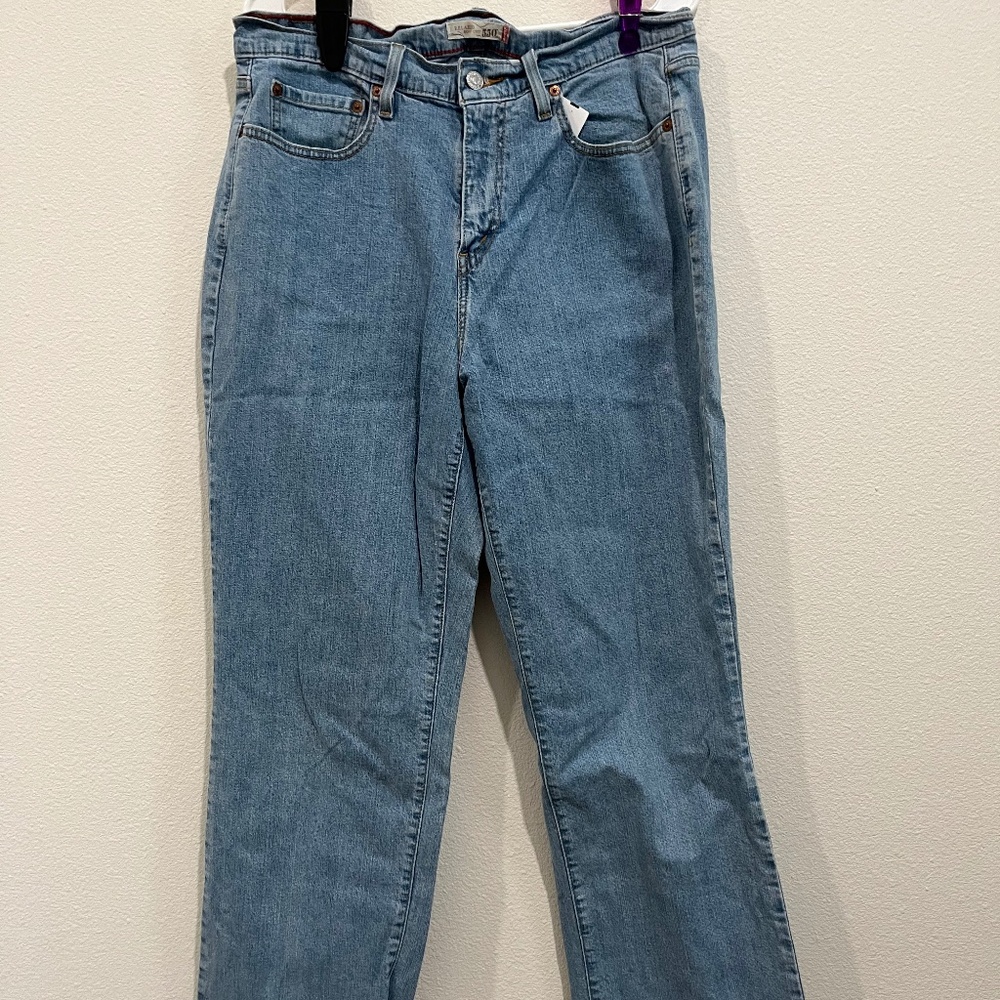 Levi jeans